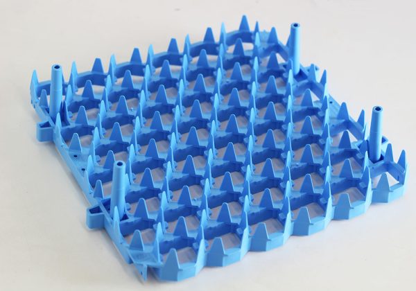 Staggered Incubator Tray with Bumpers - Image 3